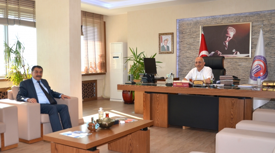 Çanakkale İl Defterdarından, Rektör Prof. Dr. Sedat Murat’a Ziyaret