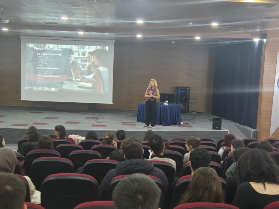 fakultemizde-iskur-bilgilendirme-semineri-gerceklep358j7