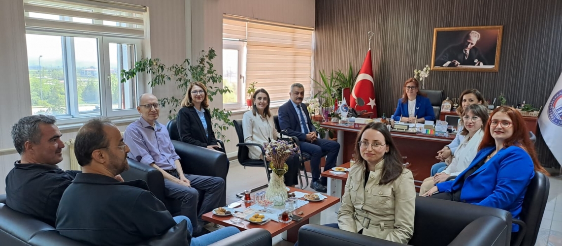 TÜİK Balıkesir Bölge Müdürü ve Uzmanlarını Fakültemizde Misafir Ettik