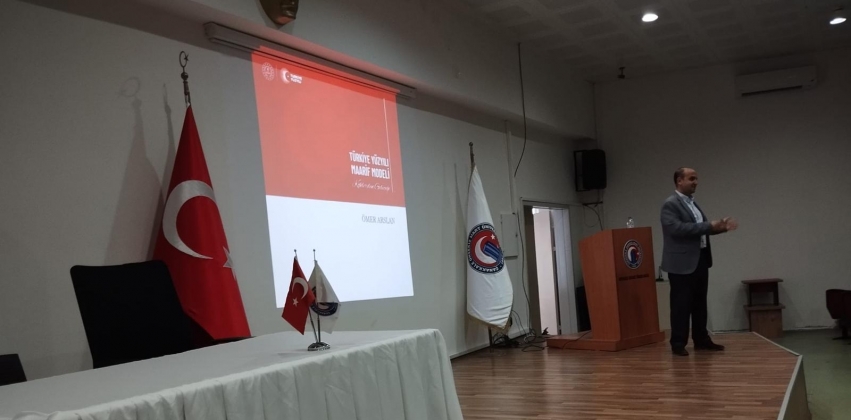 Çocuk Gelişimi Programı Öğrencilerine Yönelik Türkiye Yüzyılı Maarif Modeli Okul Öncesi Eğitim Programı Konferansı Düzenlendi