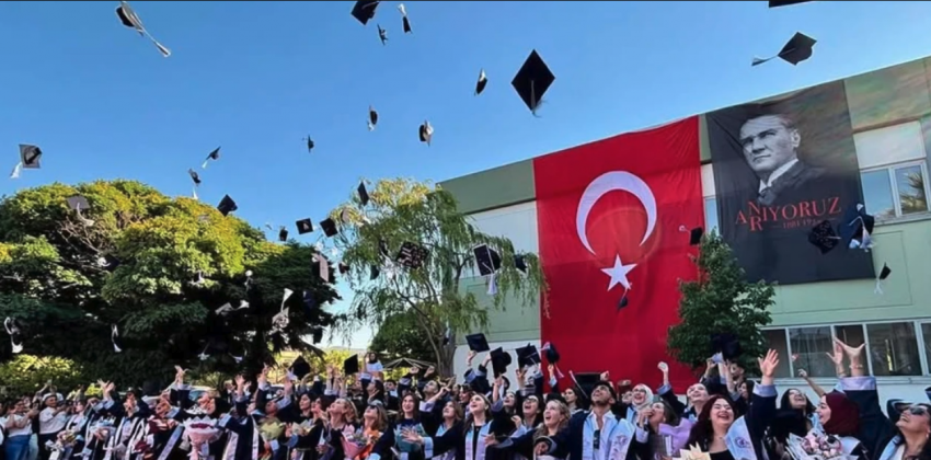 MEZUNİYET COŞKUSU 