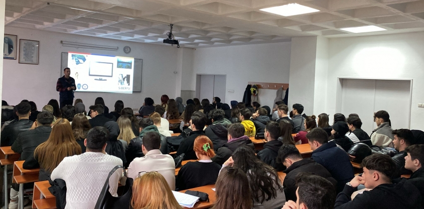 Çanakkale İl Emniyet Müdürlüğü Tarafından “Siberay Programı” Çerçevesinde Seminer Düzenlendi