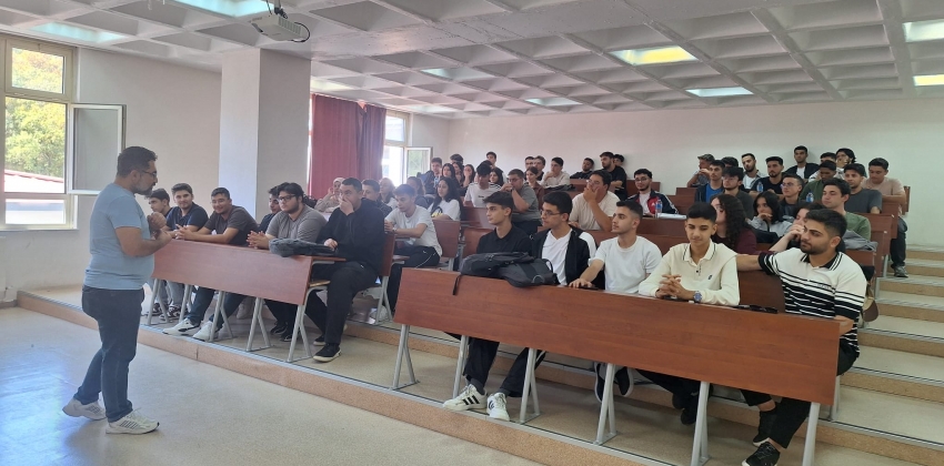 Meslek Yüksekokulumuzda, Üniversite Yaşamına Uyum Programı Gerçekleştirildi