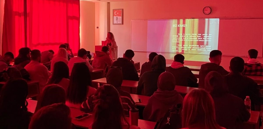 Kalite Güvence Sistemi ve Kariyer Planlama Derslerine Çanakkale İŞKUR Konuk Oldu