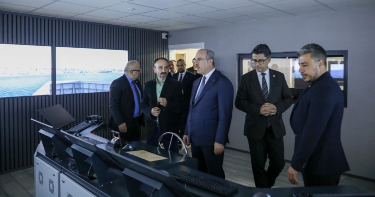 Çanakkale Valisi Doç. Dr. Ömer Toraman’dan Denizcilik Eğitim Ve Simülasyon Merkezi İle Piri Reis Özel Deniz Müzesi’ne Ziyaret