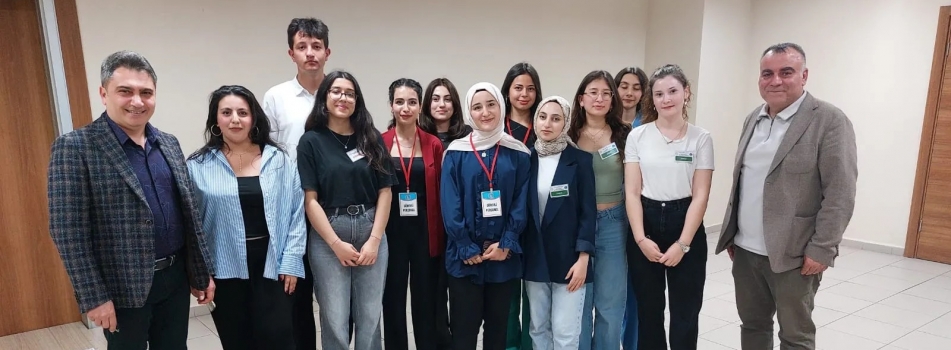 “Ailemle Eğitim Yolculuğum” Projesine Fakültemiz ve Temel Eğitim Bölümümüz Sınıf Eğitimi Anabilim Dalı öğretmen adaylarından destek!