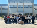 Raflara Değil Geleceğe Kitap Bırak