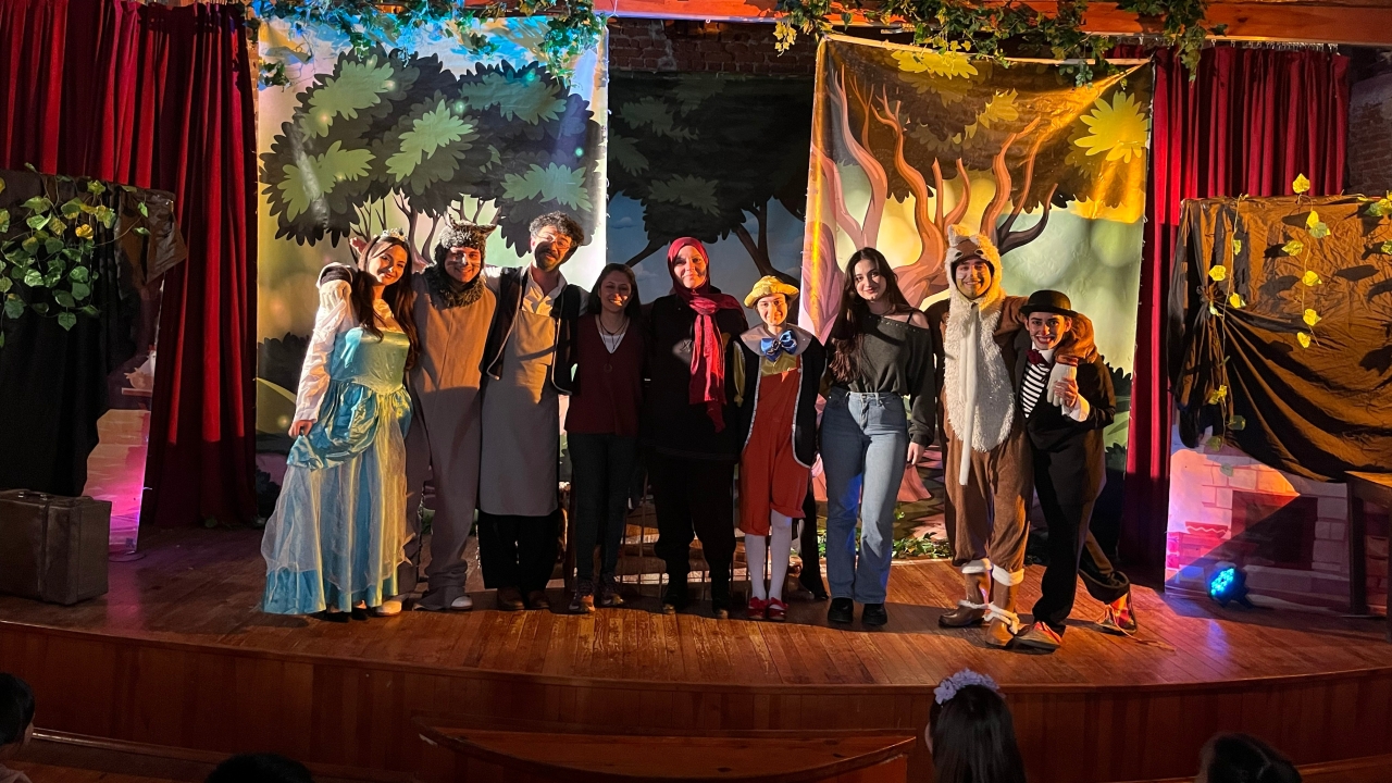 Tiyatro Bölümü Öğrencilerinden Sosyal Sorumluluk Projesi: Pinokyo