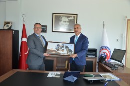ÇANAKKALE İL KÜLTÜR VE TURİZİM MÜDÜRÜ’NDEN DEKANIMIZA ZİYERET