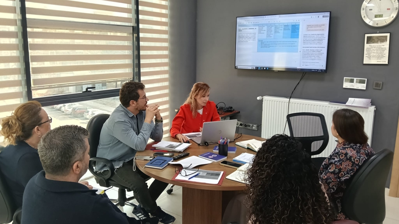 Enstitü Dış Değerlendirme Programı Hakkında Bilgilendirme Toplantısı Gerçekleştirildi