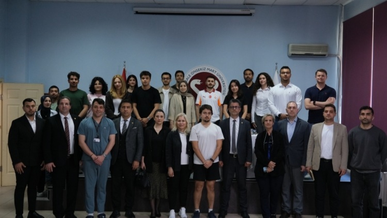 Rektör Erenoğlu Tıp Fakültesi Öğrencileriyle Face2Face Etkinliğinde Bir Araya Geldi