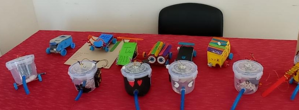 Mühendis Olmaya Adım Adım: STEM Etkinlik Kitabımız