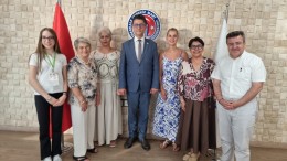 İş İnsanı Rüveyde Ergen ve Pınar Ünal Taşar’da Rektörümüze Nezaket Ziyareti Gerçekleştirdi