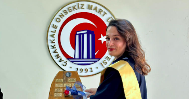 Fakülte Birincimiz Gamze TANŞULİ’ye Ödülü Takdim Edildi