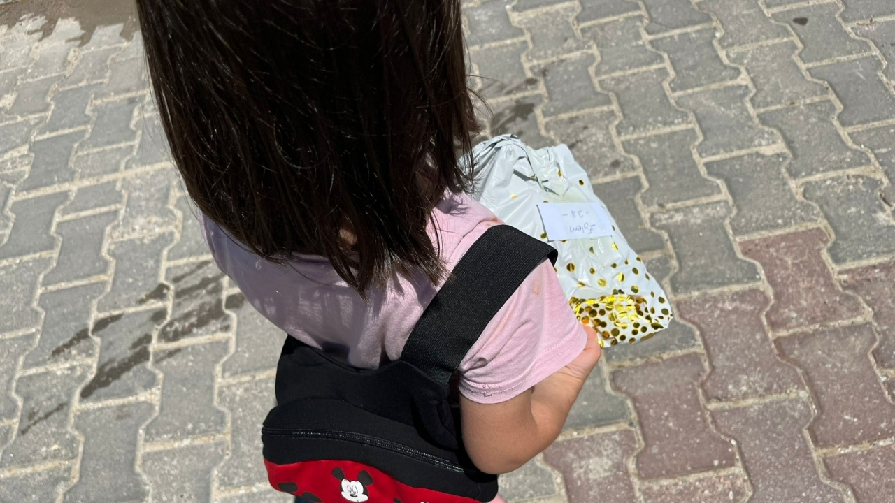  SSPK Geleneksel Bayram Hediyelerini Miniklerle Buluşturdu