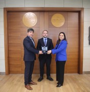 Gençlik Spor Bakanlığı Spor Hizmetleri Genel Müdürü Doç. Dr. Veli Ozan Çakır'a Tebrik Ziyareti
