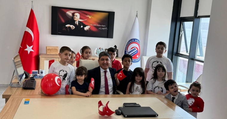 23 Nisan Coşkusu Fakültemizde Çocuklarla Yaşandı