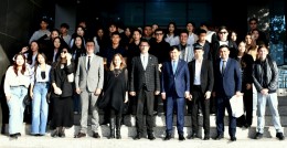 Kazakistan Başkonsolosu Amankul, ÇOMÜ'de Rektör Erenoğlu'nu Ziyaret Ederek Öğrencilerle Buluştu