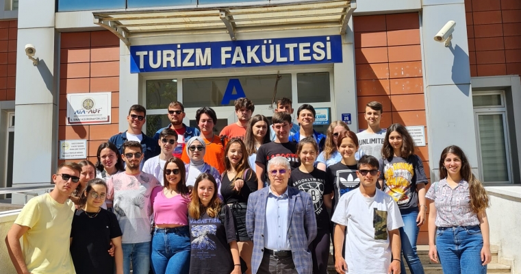 Kırklareli Pınarhisar Anadolu Lisesi Fakültemizi ziyaret etti.