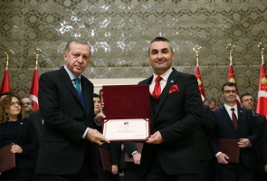 ÇOMÜ Öğretim Üyesi Koyuncu, TÜBA Üstün Başarılı Genç Bilim İnsanı Ödülüne Layık Görüldü fotoğraf 2