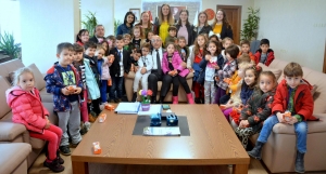 &Ccedil;OM&Uuml; Kreş &Ouml;ğrencilerinden &Ouml;ğretmenler G&uuml;n&uuml; Nedeniyle Rekt&ouml;rl&uuml;ğe Ziyaret fotoğraf 9