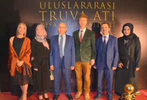 3. Uluslararası Truva Atı Kısa Film Festivali&rsquo;nin &Ouml;d&uuml;l T&ouml;reni Ger&ccedil;ekleştirildi fotoğraf 3