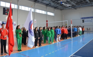 T&uuml;rkiye &Uuml;niversite Sporları Federasyonu Voleybol İkinci Lig Grup Birinciliği M&uuml;sabakaları &Ccedil;OM&Uuml; Evsahipliğinde Başladı fotoğraf 5
