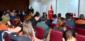 Y&ouml;netim ve İnsan Hakları Konferansı Ger&ccedil;ekleşti fotoğraf 5