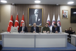 &Ccedil;OM&Uuml; Rekt&ouml;r&uuml; Prof. Dr. Sedat Murat, &Ouml;ğrenci Topluluklarının Başkanlarıyla Buluştu fotoğraf 12