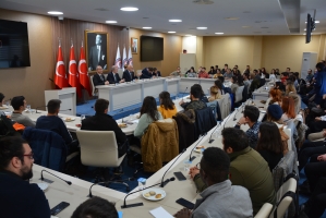 &Ccedil;OM&Uuml; Rekt&ouml;r&uuml; Prof. Dr. Sedat Murat, &Ouml;ğrenci Topluluklarının Başkanlarıyla Buluştu fotoğraf 8