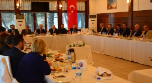 ÇOMÜ Rektörü Prof. Dr. Sedat Murat, Belediye Başkanlarıyla Bir Araya Geldi fotoğraf 1