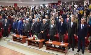 ÇOMÜ’de Tarih, Kültür ve Edebiyat Konulu Konferans Gerçekleşti fotoğraf 2