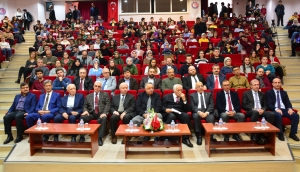 ÇOMÜ’de Tarih, Kültür ve Edebiyat Konulu Konferans Gerçekleşti fotoğraf 1