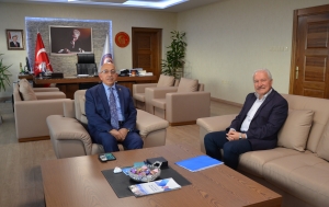 Lapseki Belediye Başkanı Eyüp Yılmaz'dan Rektör Prof. Dr. Sedat Murat'a Ziyaret fotoğraf 1