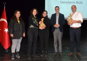 Seramik ve Cam B&ouml;l&uuml;m&uuml; Kariyer G&uuml;nleri S&ouml;yleşilerinin İkincisi Ger&ccedil;ekleşti fotoğraf 9