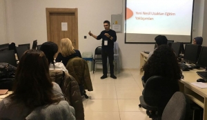 &Ccedil;OM&Uuml;'de &ldquo;Dijital &Ouml;ğrenme İ&ccedil;erikleri Hazırlama ve Uzaktan &Ouml;ğretim Teknikleri Kullanımı Eğitimi &Ccedil;alıştayı&rdquo; D&uuml;zenlendi fotoğraf 4