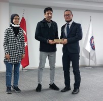 &ldquo;Yunus Emre&rsquo;nin Diliyle Yazmak&rdquo; &Ouml;yk&uuml; Yarışmasının &Ouml;d&uuml;l T&ouml;reni D&uuml;zenlendi fotoğraf 25