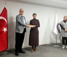 &ldquo;Yunus Emre&rsquo;nin Diliyle Yazmak&rdquo; &Ouml;yk&uuml; Yarışmasının &Ouml;d&uuml;l T&ouml;reni D&uuml;zenlendi fotoğraf 15