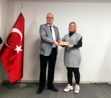 &ldquo;Yunus Emre&rsquo;nin Diliyle Yazmak&rdquo; &Ouml;yk&uuml; Yarışmasının &Ouml;d&uuml;l T&ouml;reni D&uuml;zenlendi fotoğraf 13