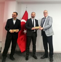 &ldquo;Yunus Emre&rsquo;nin Diliyle Yazmak&rdquo; &Ouml;yk&uuml; Yarışmasının &Ouml;d&uuml;l T&ouml;reni D&uuml;zenlendi fotoğraf 14