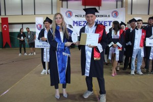 Ayvacık Meslek Yüksekokulu Mezuniyet Töreni Gerçekleştirildi fotoğraf 14