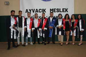 Ayvacık Meslek Yüksekokulu Mezuniyet Töreni Gerçekleştirildi fotoğraf 37