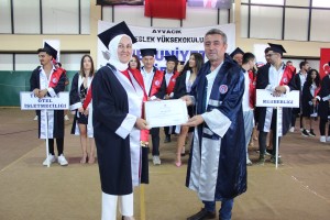 Ayvacık Meslek Yüksekokulu Mezuniyet Töreni Gerçekleştirildi fotoğraf 23