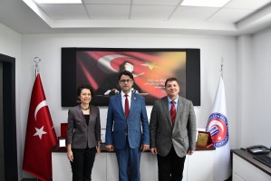 Diş Hekimliği Dekanlığı ve Ağız ve Diş Sağlığı Uygulama ve Araştırma Merkezi Devir Teslim Töreni Gerçekleştirildi fotoğraf 3