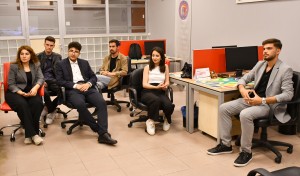 KampüsCast ÇOMÜ Kurumsal İletişim Direktörlüğü Bünyesinde Açıldı fotoğraf 13