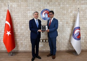 Kazakistan Heyeti &Ccedil;OM&Uuml;&rsquo;deydi fotoğraf 9