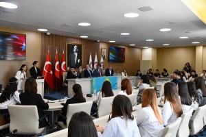 Kazakistan Heyeti &Ccedil;OM&Uuml;&rsquo;deydi fotoğraf 14