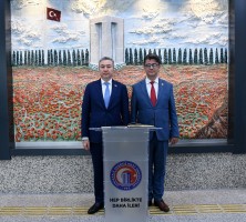 Kazakistan Heyeti &Ccedil;OM&Uuml;&rsquo;deydi fotoğraf 4