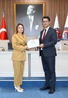 Rektör Erenoğlu’ndan ÇOMÜ’lü Akademisyenlere Teşekkür Belgesi Takdimi Yapıldı fotoğraf 4