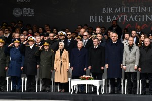 &Ccedil;OM&Uuml; Rekt&ouml;r&uuml; Prof. Dr. R. C&uuml;neyt Erenoğlu, 18 Mart Anma Programlarına Katıldı fotoğraf 17